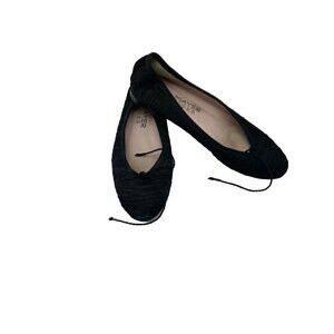Paul Mayer Black Flat Shoes. Size 8B.